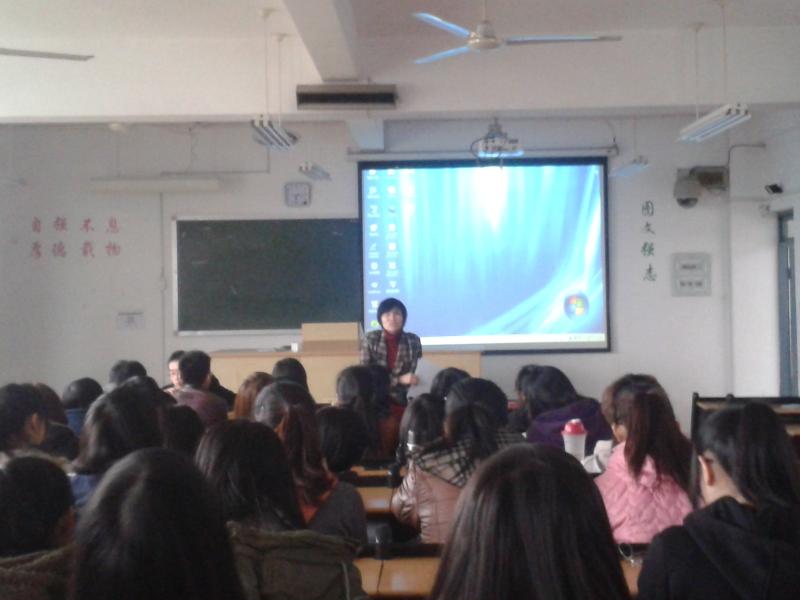 盈丰娱乐
2012��2013学年上学期学生工作总结大会圆满结束.jpg